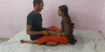 Indian amateur couples in their first porn video